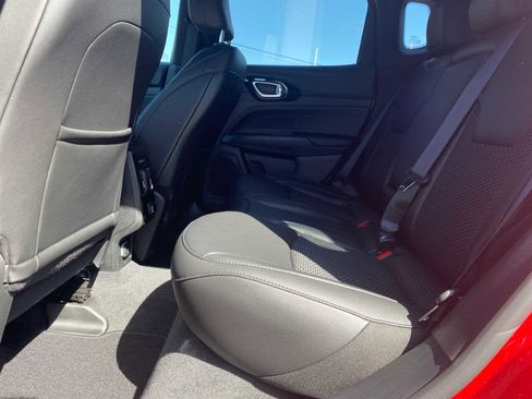 New 2025 Jeep Compass Latitude w/ Altitude Special Edition image 12