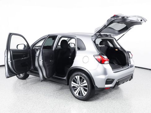 Used 2021 Mitsubishi Outlander Sport SE image 13
