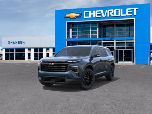 New 2026 Chevrolet Traverse LT w/ Midnight/Sport Edition AWD/4WD image 9