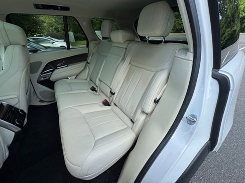Used 2023 Land Rover Range Rover SE image 45