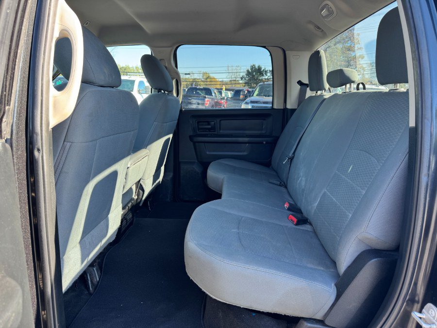Used 2017 RAM 1500 ST w/ SXT Appearance Group AWD/4WD image 16