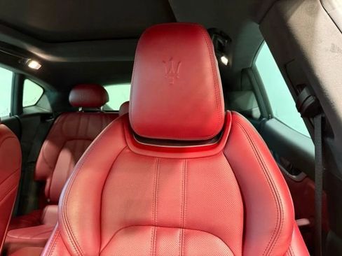 Used 2021 Maserati Levante S GranSport image 24