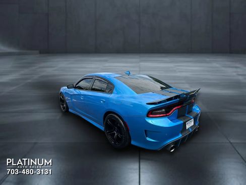 Used 2019 Dodge Charger Scat Pack w/ Plus Group RWD image 8