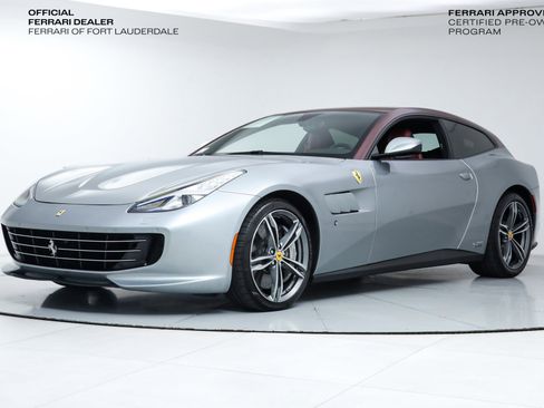 Certified 2018 Ferrari GTC4Lusso image 1
