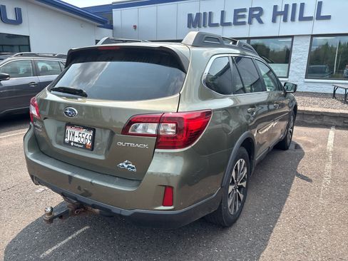 Used 2015 Subaru Outback 2.5i Limited AWD/4WD image 5