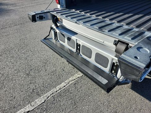 Certified 2022 GMC Sierra 1500 Denali image 13