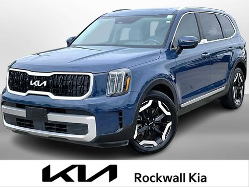 Certified 2023 Kia Telluride EX w/ EX Captain's Chair Package image 1