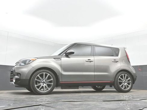 Used 2019 Kia Soul ! FWD image 42