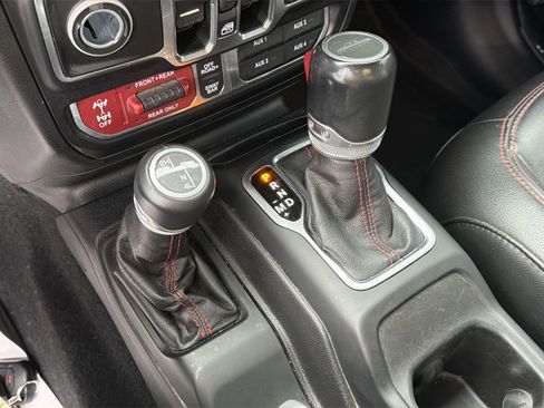 Used 2021 Jeep Gladiator Rubicon image 26