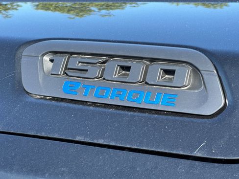New 2026 RAM 1500 4x4 Crew Cab image 25