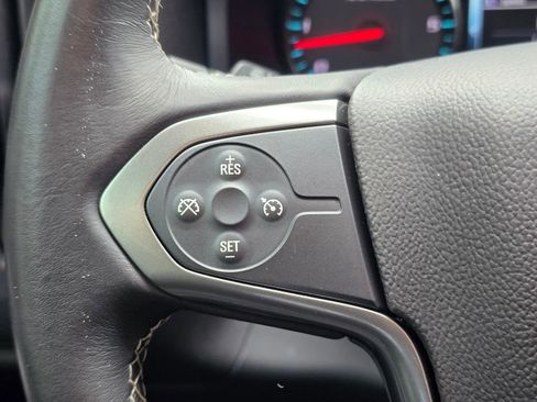 Used 2018 Chevrolet Silverado 1500 LT w/ All Star Edition image 34