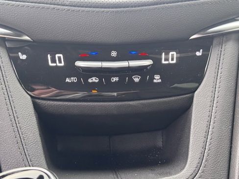 New 2026 Cadillac XT5 Luxury image 28