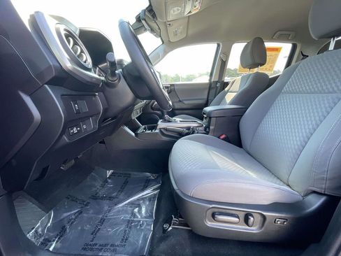 Used 2023 Toyota Tacoma SR5 RWD image 19