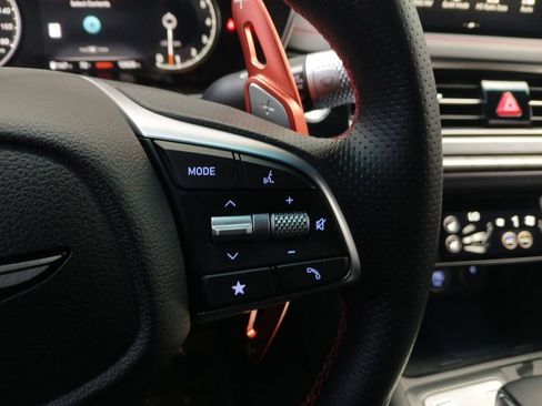 Used 2024 Genesis G70 3.3T Advanced RWD image 25