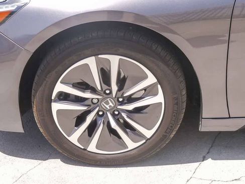 Used 2018 Honda Accord EX-L image 5