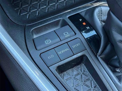 Certified 2024 Toyota RAV4 XLE image 34