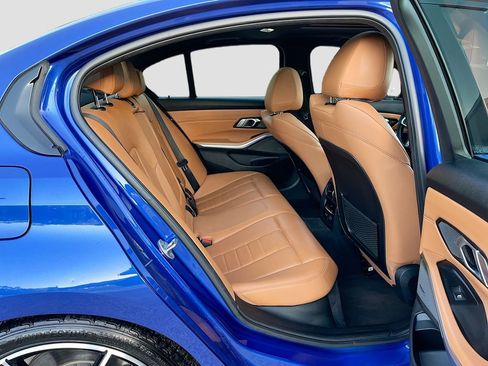 Used 2019 BMW 330i Sedan w/ M Sport Package RWD image 29