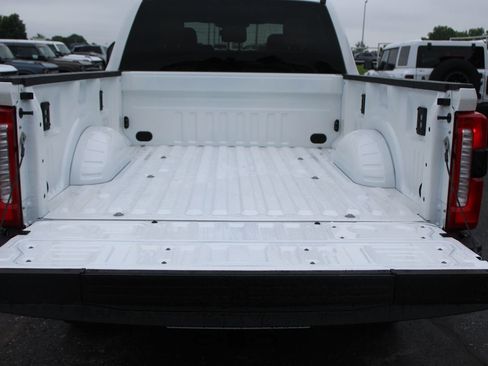 New 2026 Ford F250 Lariat w/ Chrome Package AWD/4WD image 18