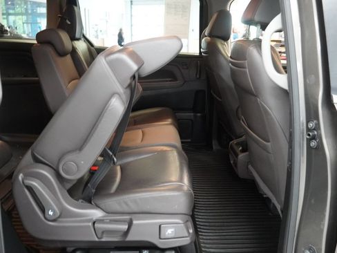 Used 2019 Honda Odyssey EX-L image 32