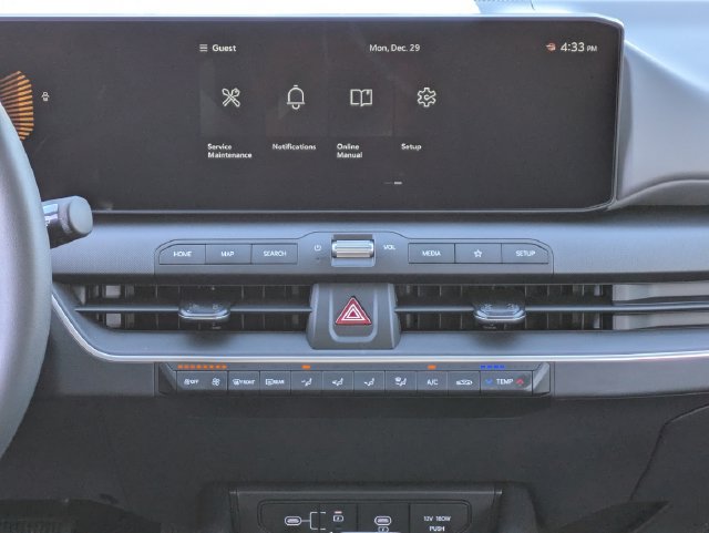 Certified 2025 Kia K4 FWD image 18