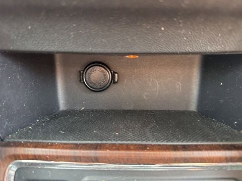 Used 2023 Subaru Ascent Touring image 39