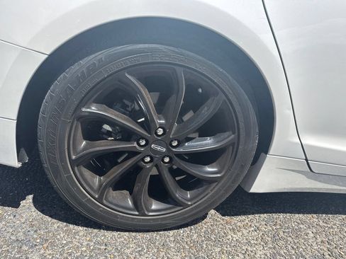 Used 2020 Lincoln MKZ Reserve w/ Luxury Package FWD image 11