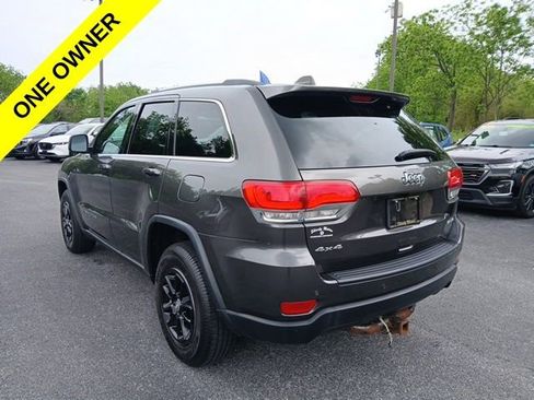 Used 2019 Jeep Grand Cherokee Laredo AWD/4WD image 4