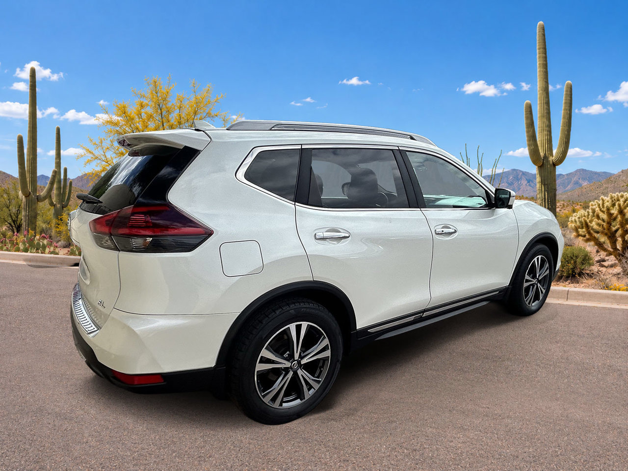 Used 2017 Nissan Rogue SL w/ SL Premium Package FWD image 4