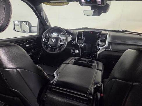 Used 2025 RAM 1500 Laramie AWD/4WD image 31