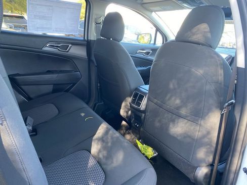New 2026 Kia Sportage LX image 24