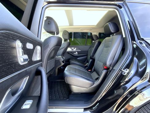Used 2024 Mercedes-Benz GLS 450 4MATIC image 22