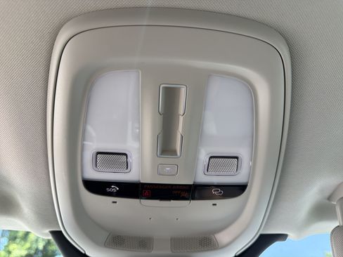 Certified 2024 Volvo XC90 T8 Ultimate w/ Protection Package Premier AWD/4WD image 29
