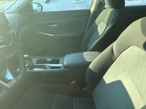 Used 2022 Nissan Sentra SR FWD image 14