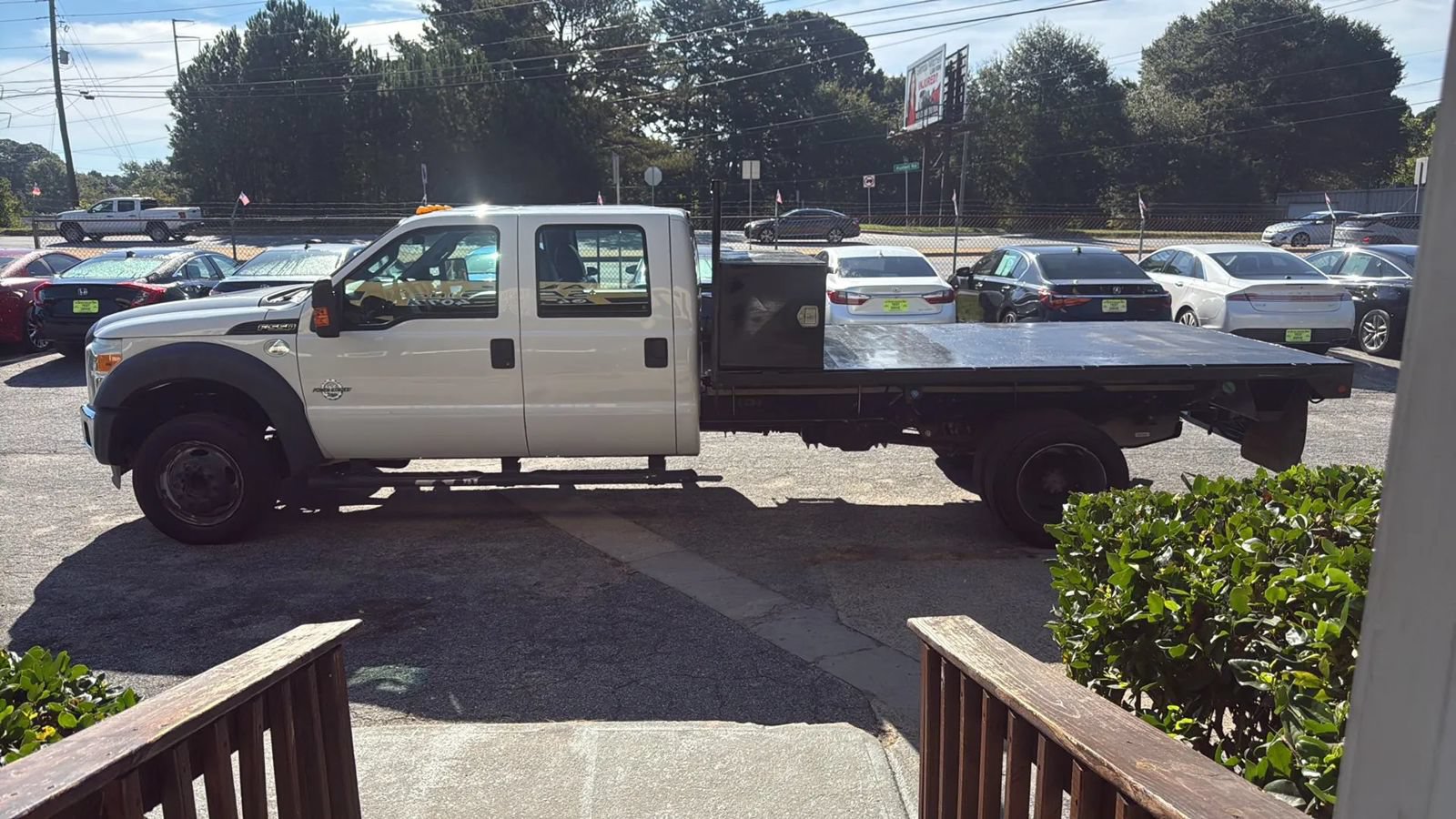 Used 2016 Ford F550 2WD Crew Cab Super Duty image 4