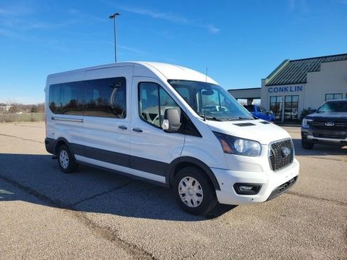 Used 2024 Ford Transit 350 XLT image 18