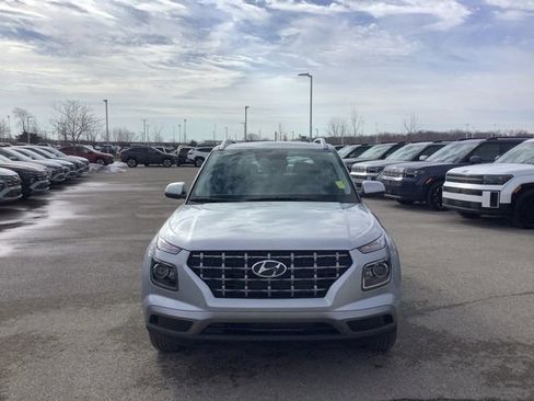 Certified 2026 Hyundai Venue SEL image 2