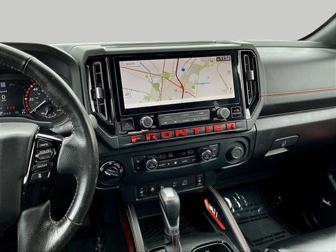 Certified 2025 Nissan Frontier PRO-4X w/ Pro Premium Package AWD/4WD image 13