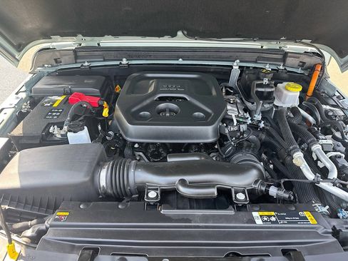 Used 2023 Jeep Wrangler Unlimited w/ Cold Weather Group image 25