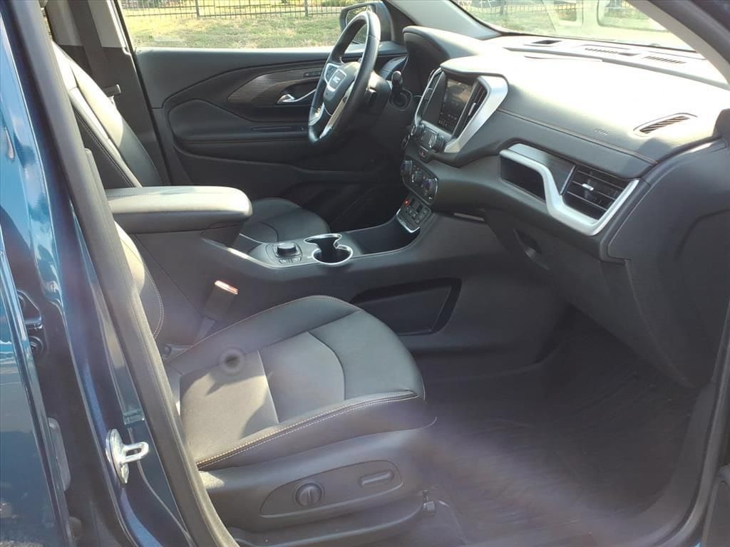 Used 2021 GMC Terrain SLT w/ Infotainment Package II AWD/4WD image 23