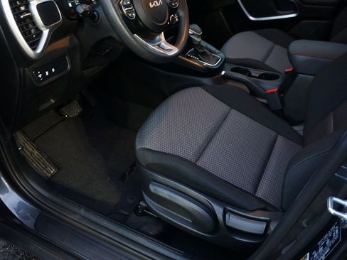 Used 2024 Kia Soul LX w/ Option Group 015 image 23