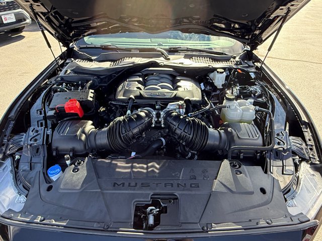 Used 2025 Ford Mustang GT Premium RWD image 28
