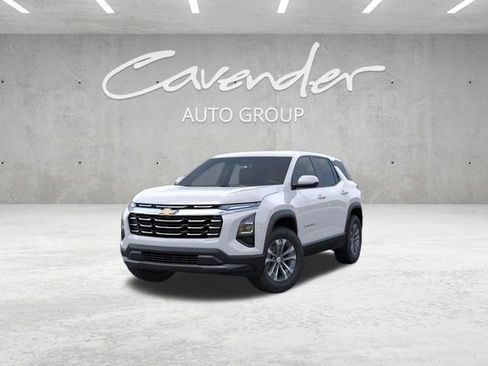New 2026 Chevrolet Equinox LT w/ Convenience Package II FWD image 8