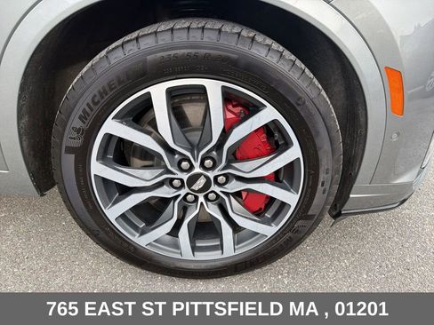 Used 2024 Cadillac XT6 Sport w/ Technology Package AWD/4WD image 33