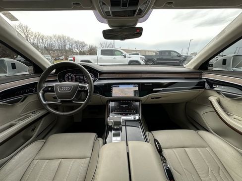 Used 2020 Audi A8 L 4.0T image 3