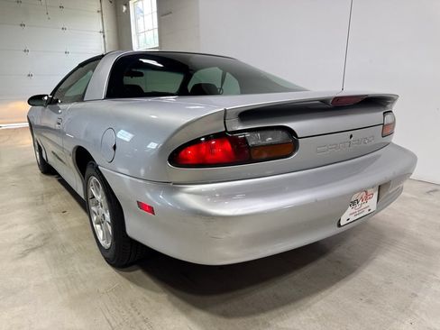 Used 2002 Chevrolet Camaro LT w/ Preferred Equipment Group 1 RWD image 5
