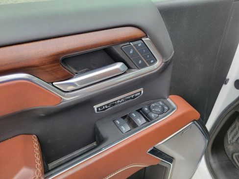 Used 2024 GMC Sierra 1500 Denali Ultimate image 15