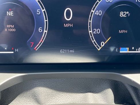 Used 2025 Jeep Grand Cherokee Altitude AWD/4WD image 19