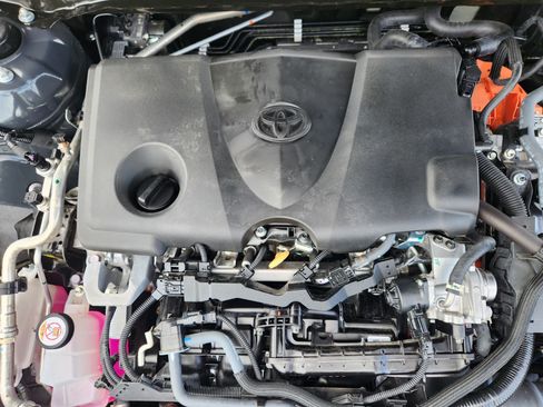 Used 2025 Toyota Camry SE w/ Multimedia Upgrade Package FWD image 32