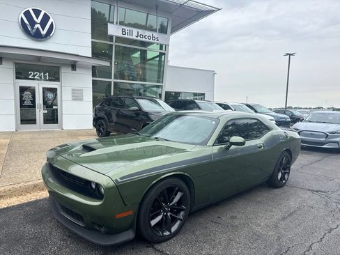 Used 2020 Dodge Challenger R/T w/ Plus Package RWD image 2