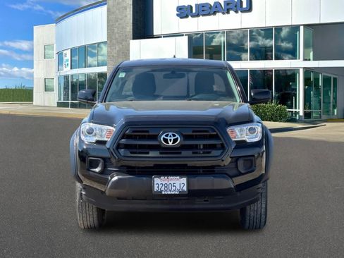 Used 2017 Toyota Tacoma SR w/ SR Convenience Package image 10